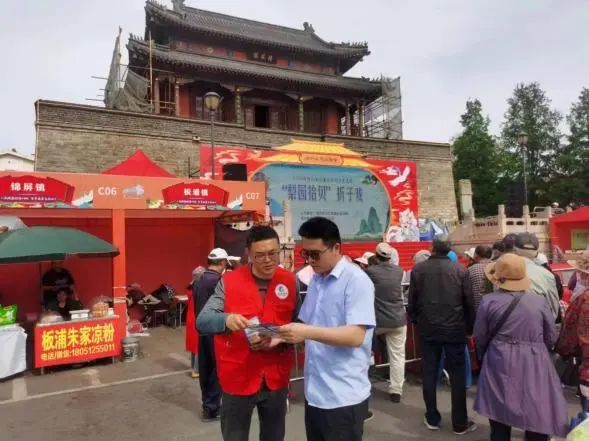 海州區(qū)：政策進(jìn)廟會(huì)，服務(wù)零距離1.jpg